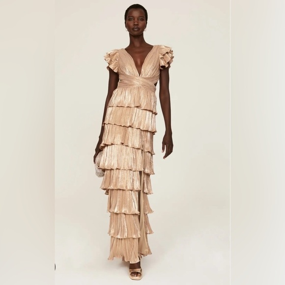 Mac Duggal
Ieena Metallic Tiered Gown size 12 NEW $498 - Picture 1 of 15